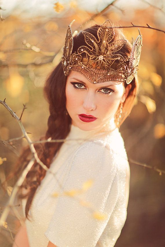 Сказочная диадема - украшение на голову для невесты